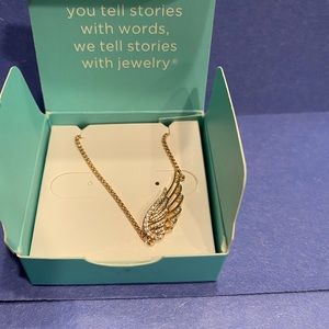 Origami owl retired wing bracelet gold and Swavorski